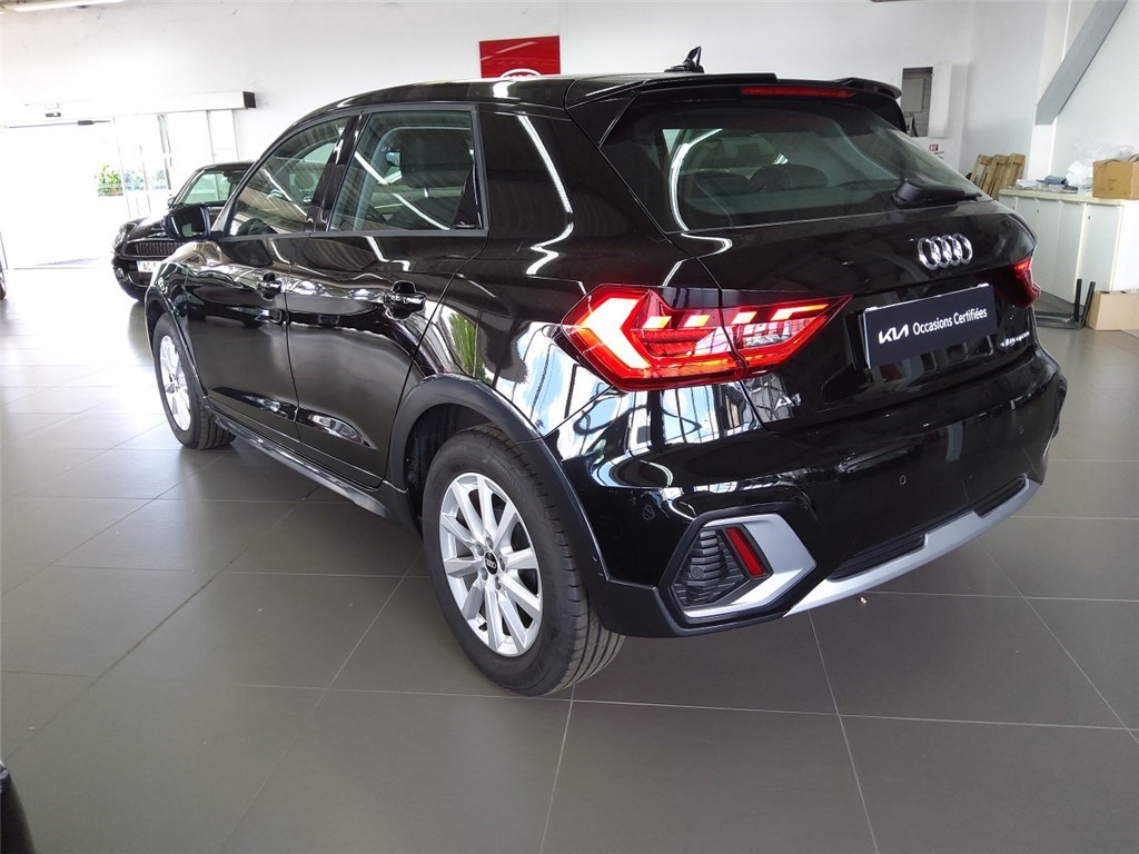 AUDI